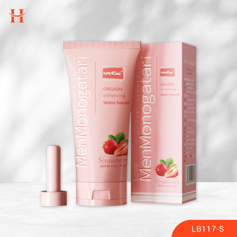 HappyWonderland_Lovcae Strawberry Lubricant 200ml